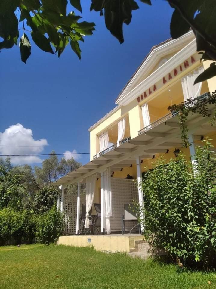 Villa Ladina Lygia  Exterior photo